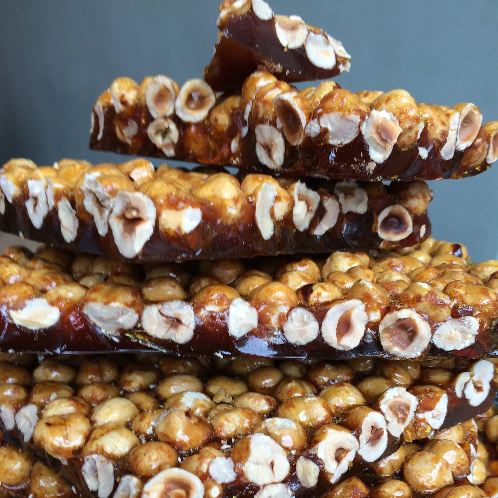 Hazelnut brittle topping