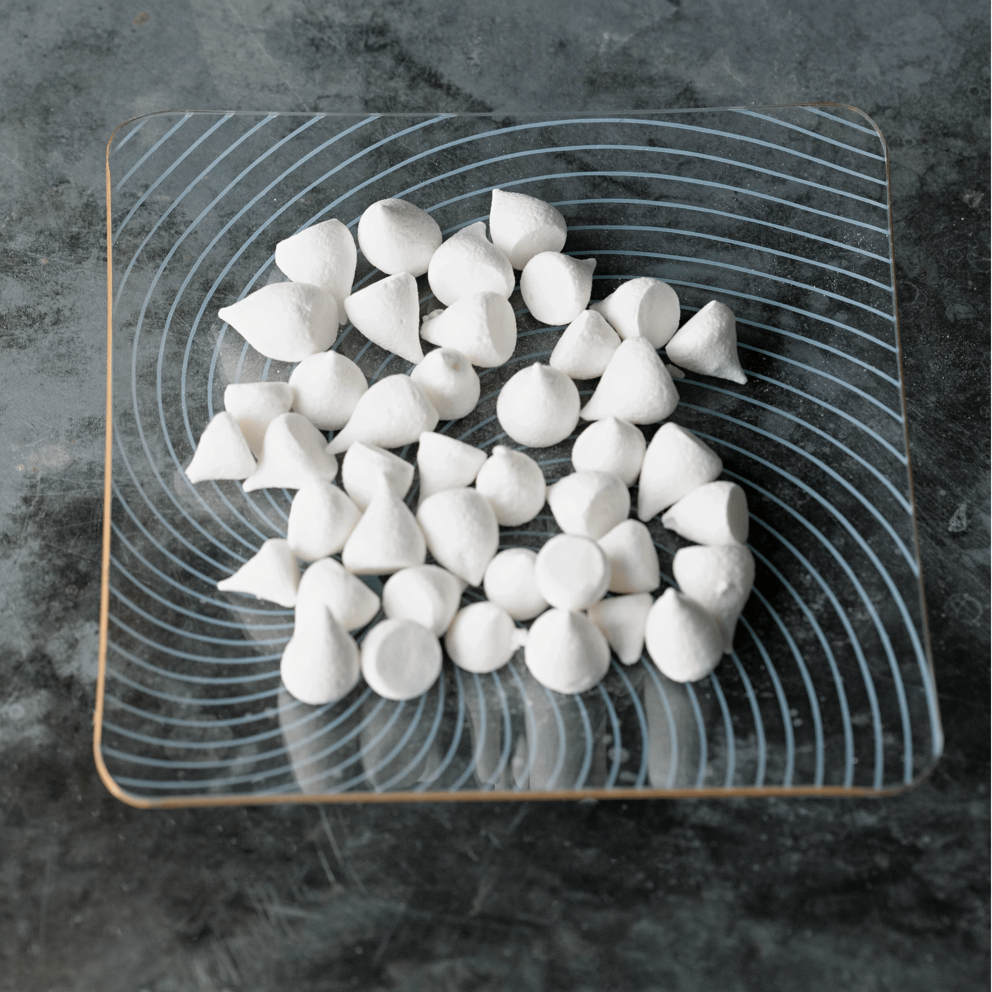 MINI MERINGUES (GF)